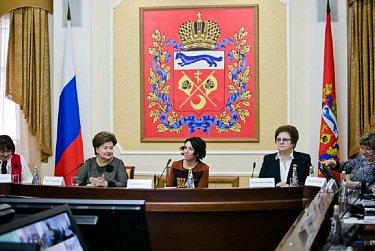 О неотложных задачах в области социальной политики